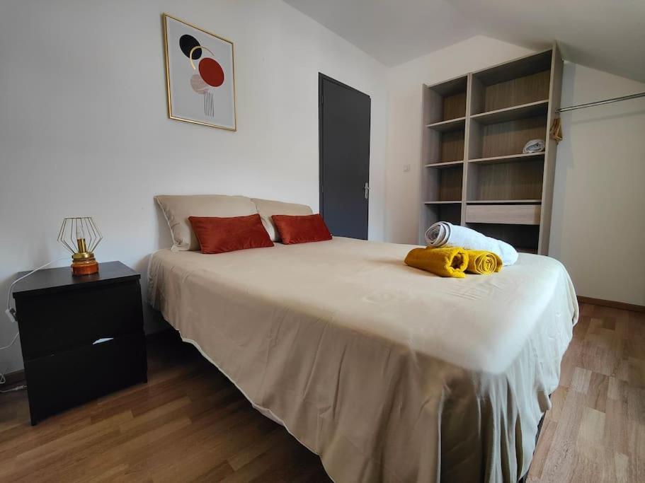 La Feline - Duplex - Vieux Valenciennes - Familial Lägenhet Exteriör bild
